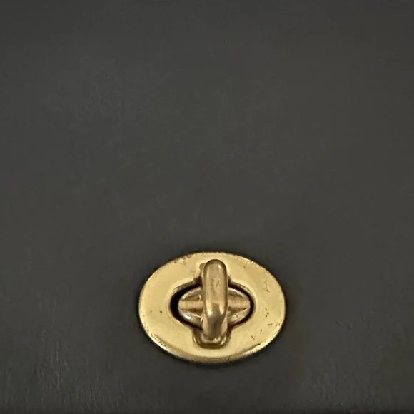 Coach Willis Black Leather Handbag with Gold Clasp - Picture 7 of 13